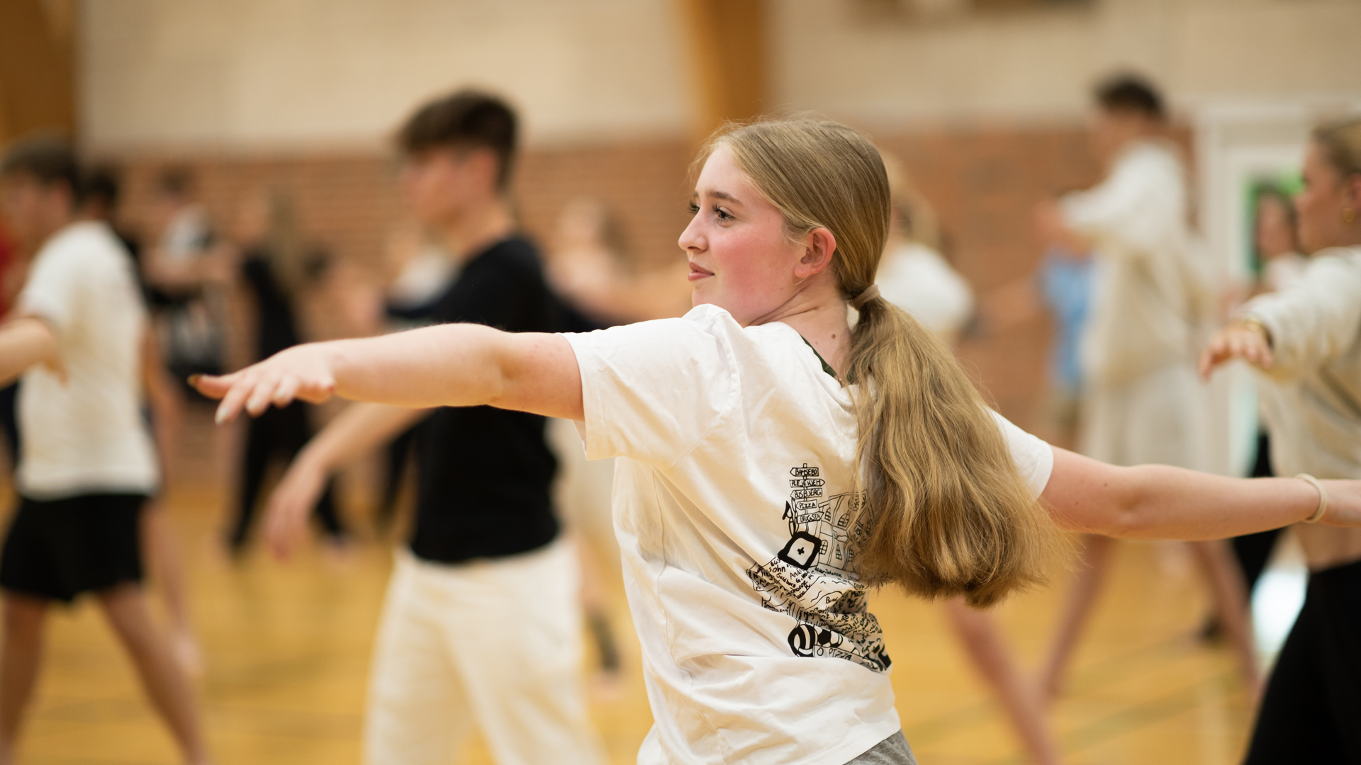 Gymnastik linje på Gudenaadalens efterskole. Fokus på Sundhed, motion og fællesskab. 
