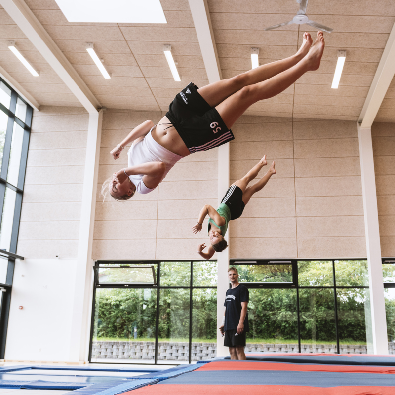 Gymnastik linje på Gudenaadalens efterskole. 