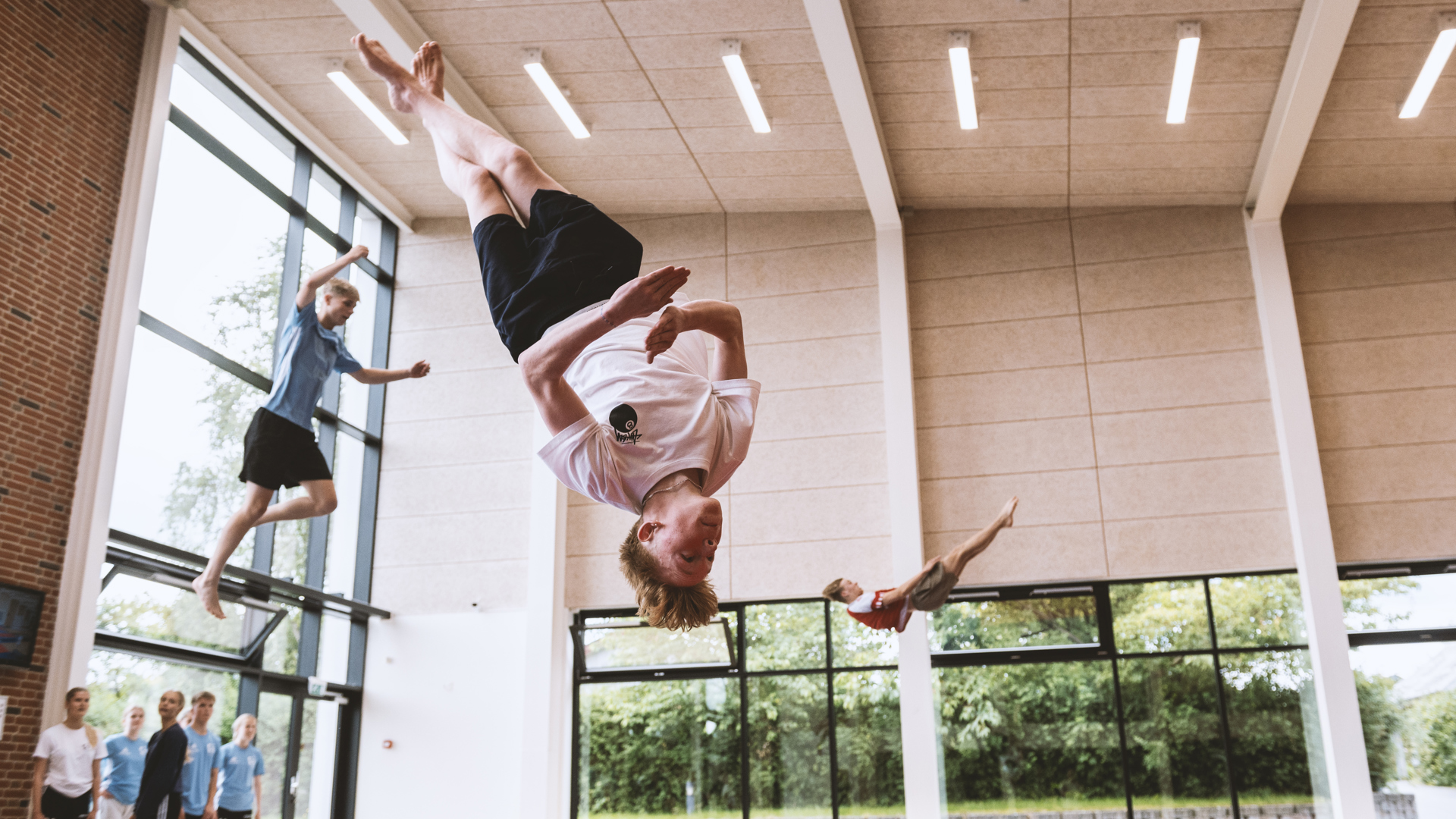 Gymnastik linje på Gudenaadalens efterskole. 