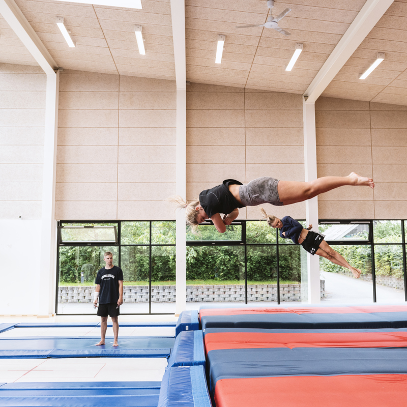Gymnastik linje på Gudenaadalens efterskole. Fokus på Sundhed, motion og fællesskab. 
