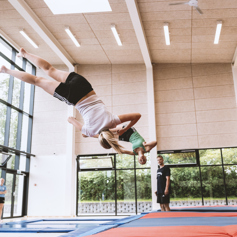 Gymnastik linje på Gudenaadalens efterskole. 