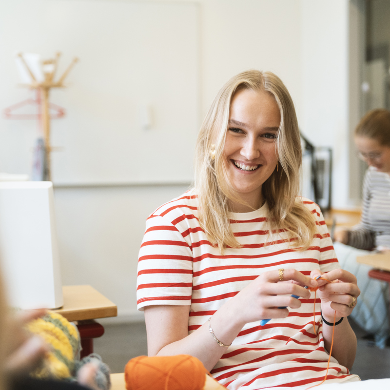 Fritidshygge på Gudenaadalens efterskole, med fokus på kreativitet, sammenhold, trivsel og venskaber. 